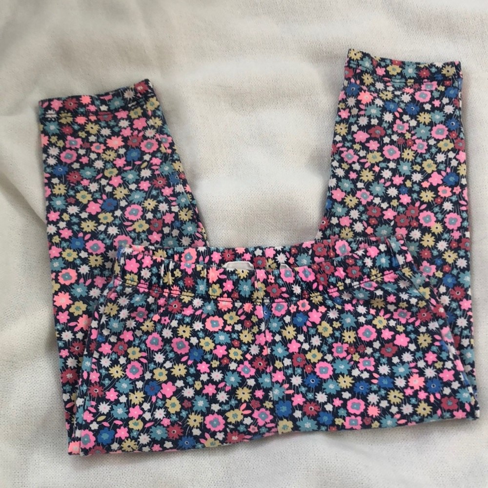 GAP Kids Flower Capri Leggings - Picture 5 of 5